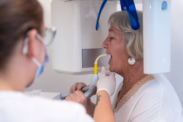 Best Weekend Emergency Dentist in Three Lakes, FL
